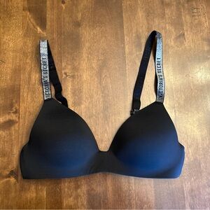 Victorias Secret Bra 32B T-Shirt Lightly Lined Wireless Black Sparkle Sexy 🖤